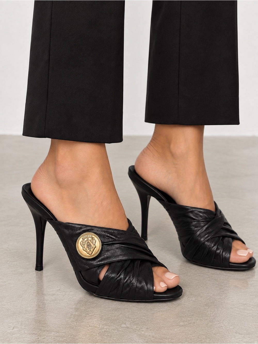Gucci Hysteria Gold Medallion Cross Strap Heels Black Heeled Sandals EU 38